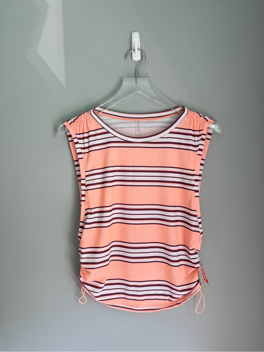 FP Movement Women's Sport Mode Muscle Print Tee Striped Medium NEW